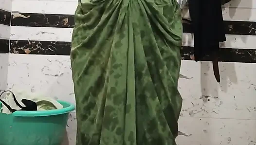 Priya bhabi eine schöne körpershow