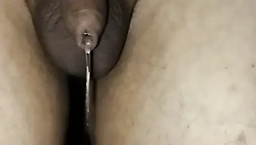 Aku jalan-jalan di rumah petak sambil bugil