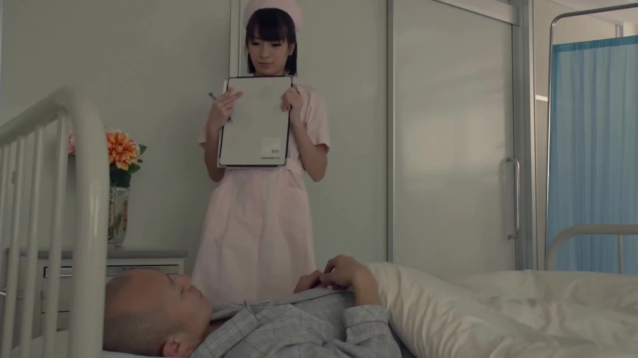 JAPANESE HORNY GIRL MASTURBATES CRAVING FOR A FUCK CREAMPIE