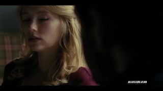 Haley Bennett в девушке в поезде