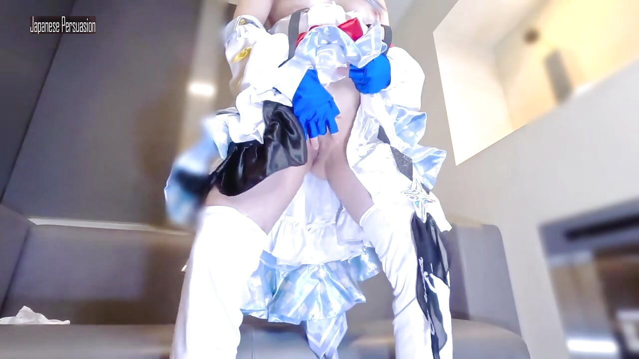 Cosplay Meetup Secret - грудастая слои делится интенсивной приватной сессией