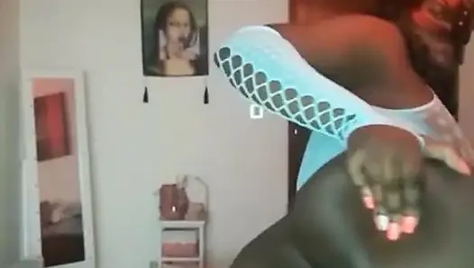 Murid super semok ini akan crot di mulutmu