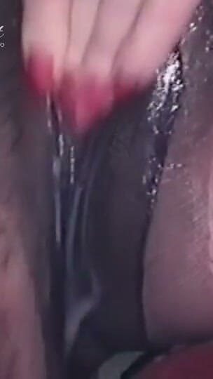 Milf whore masturbates in sexy nylons | Clip 1