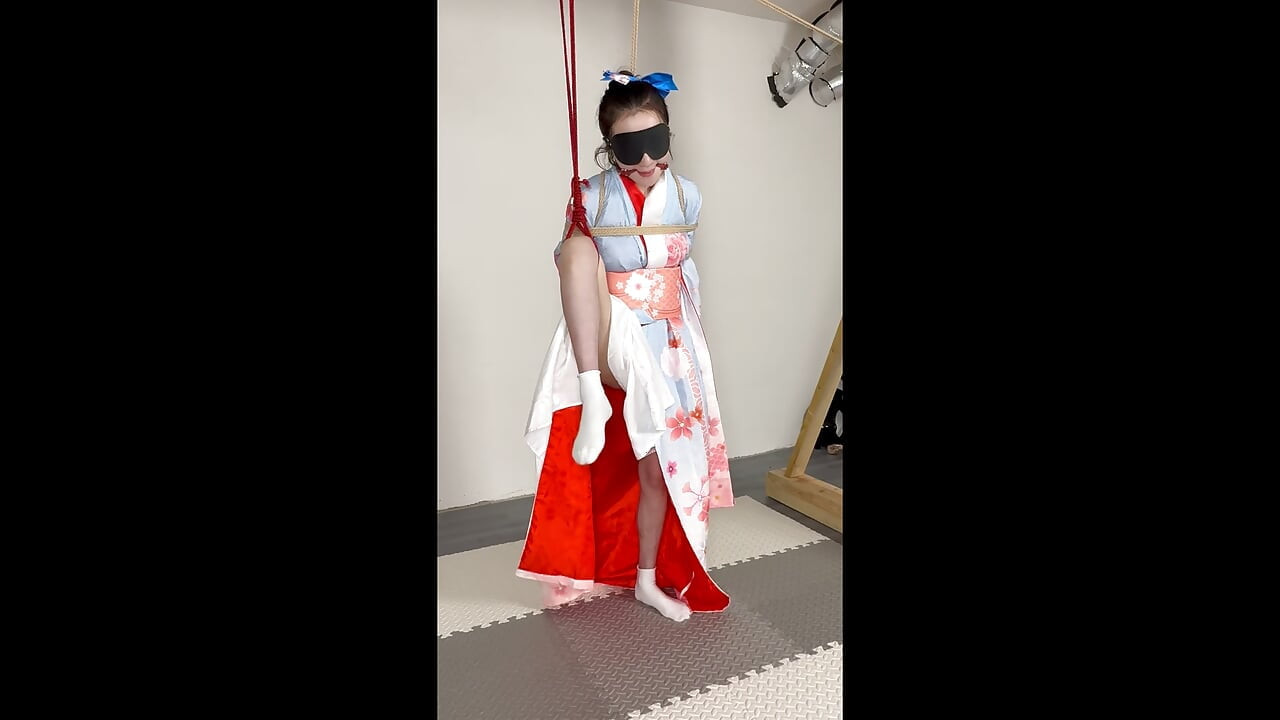 The Climax Version of Wearing a Kimono on a Sunny Day