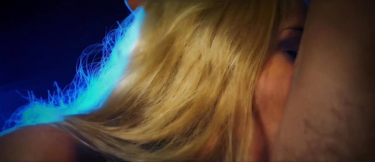Cathy Heaven es una stripper cachonda