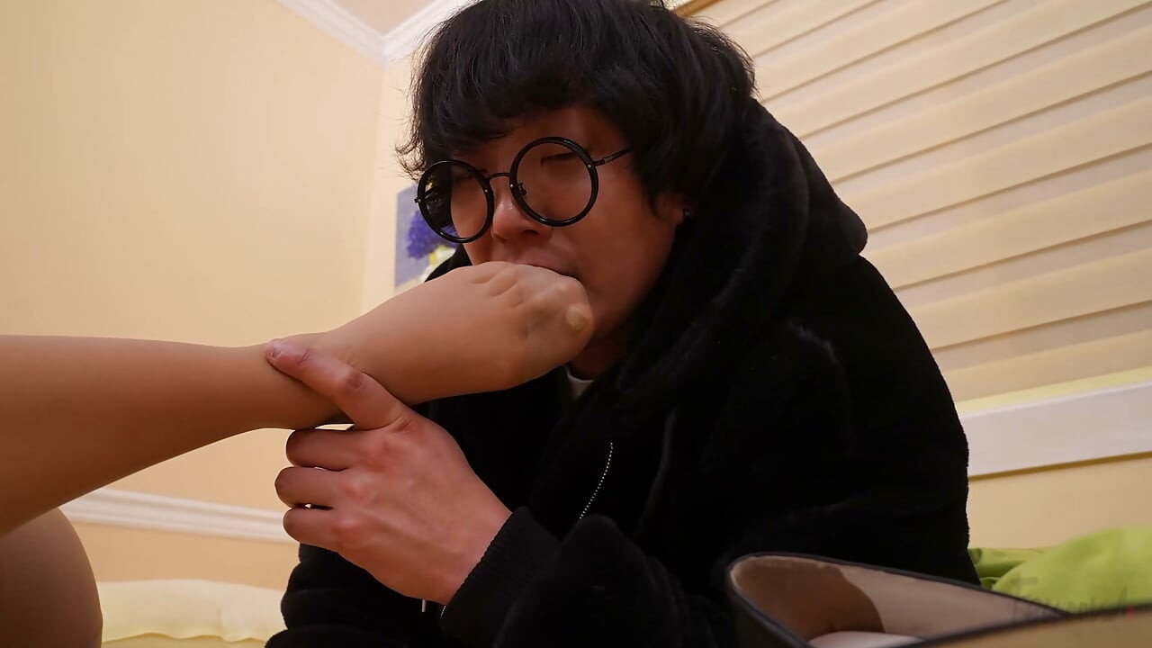 Bestie's Feet Got Me Addicted After I Fucked Her