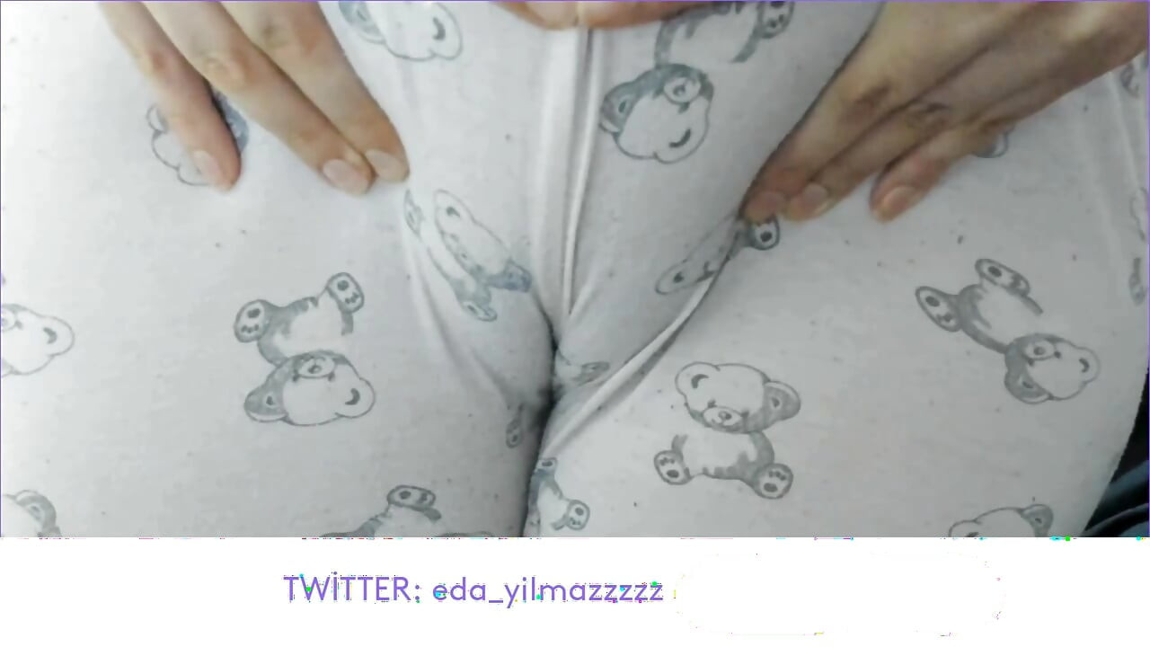 CAMELTOE- PAJAMA- SWOLLEN PUSSY