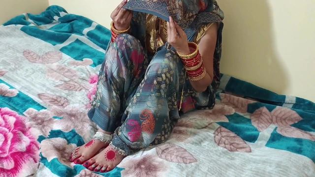 XXX Bhabhi wishes New Year 2025 Dever clear Hindi audio