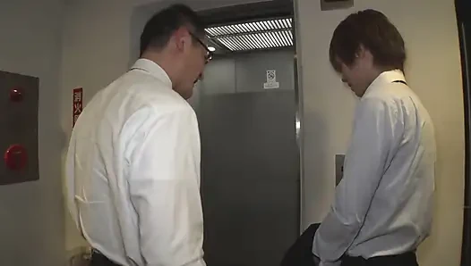 Deine frau hat mich ihre chisato takayama ficken lassen