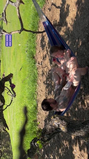Must-see moment from "Busted - caught in the act"