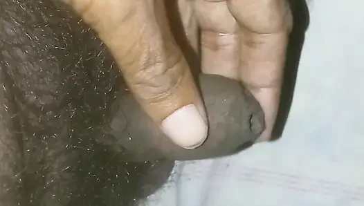 Penise mastürbasyon yapıyor