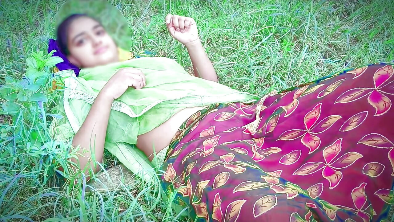 Virgin 18+ Indian desi village ladki ki chut ka seal faad diya, jungle me chut chodi (Hindi Indian sex), hindi mms xxx video