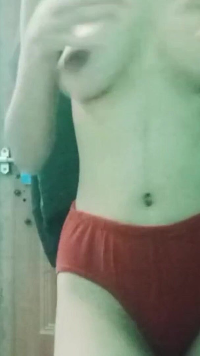 Key moment from "Indian teen show her ass and boob"