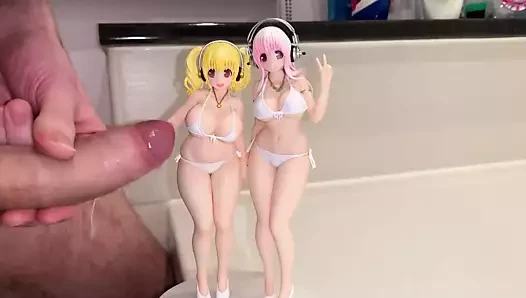 Hotglue: sonico ve pochaco bikiniler
