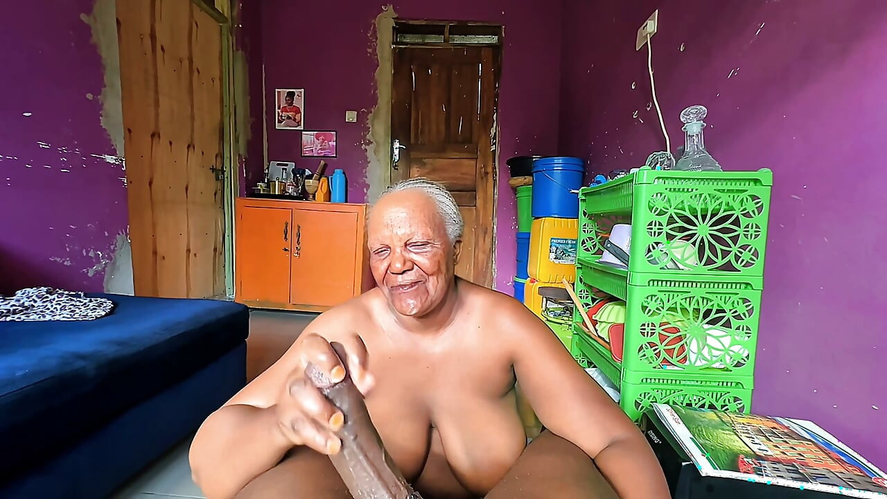 Big Beautiful Busty Granny Wanted to Taste My Cum