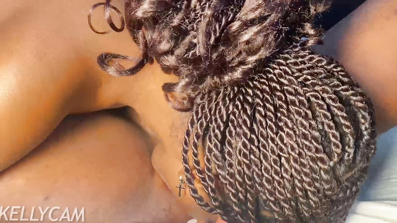 הדגדגן הגדול שלי מתוק ללקק ונרטב