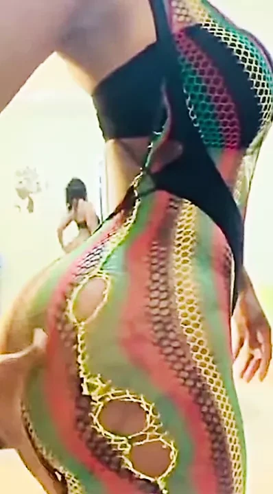 Сексуальная задница Nubian Vixen