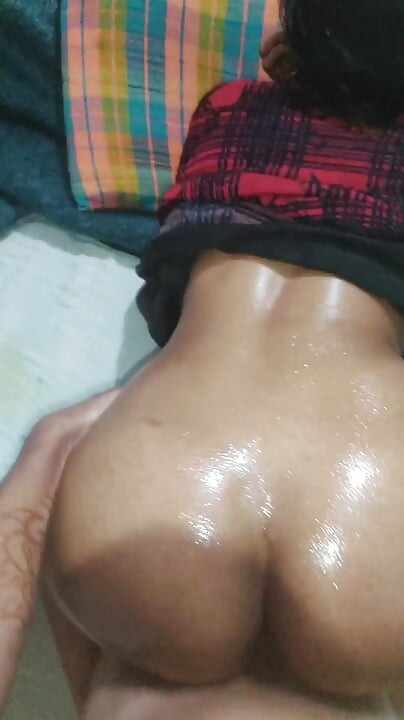 A Very Hot Curvy Body Neighbor Girl Is Fucked in Doggy Style Position