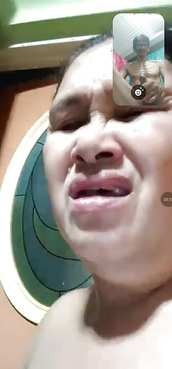 Separuh mandi pantat .! Si Dia berkata esok kita melakukan panggilan seks video lagi di downe