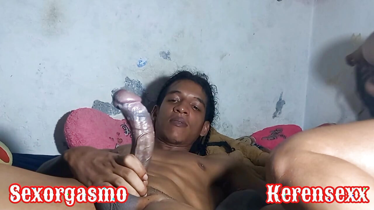 My friend's girlfriend loves to suck cock and swallow all my milk