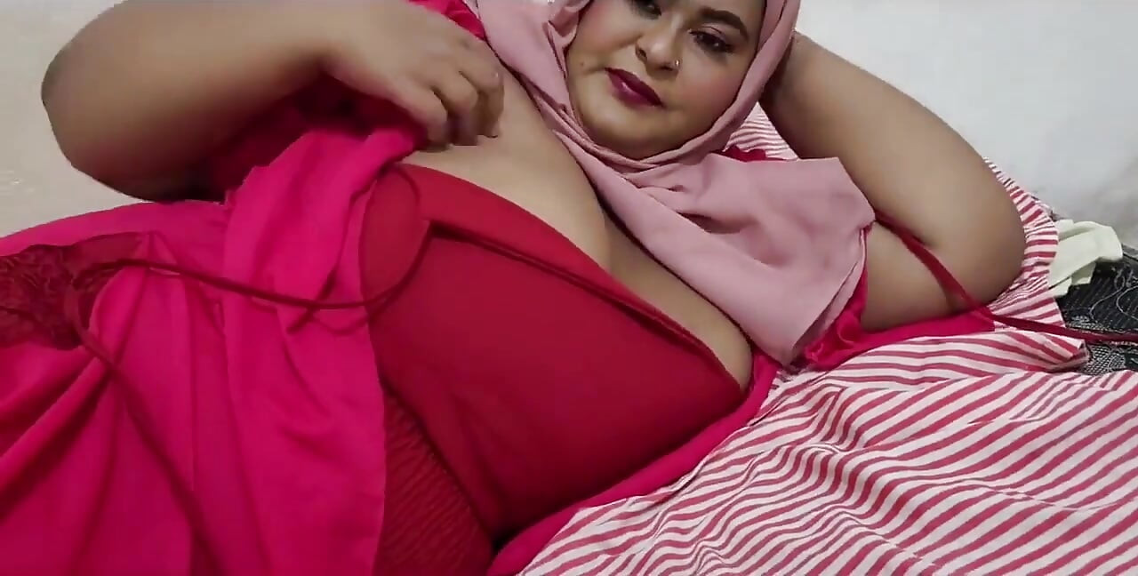 Můj arabský nevlastní bratr mě přišel navštívit.