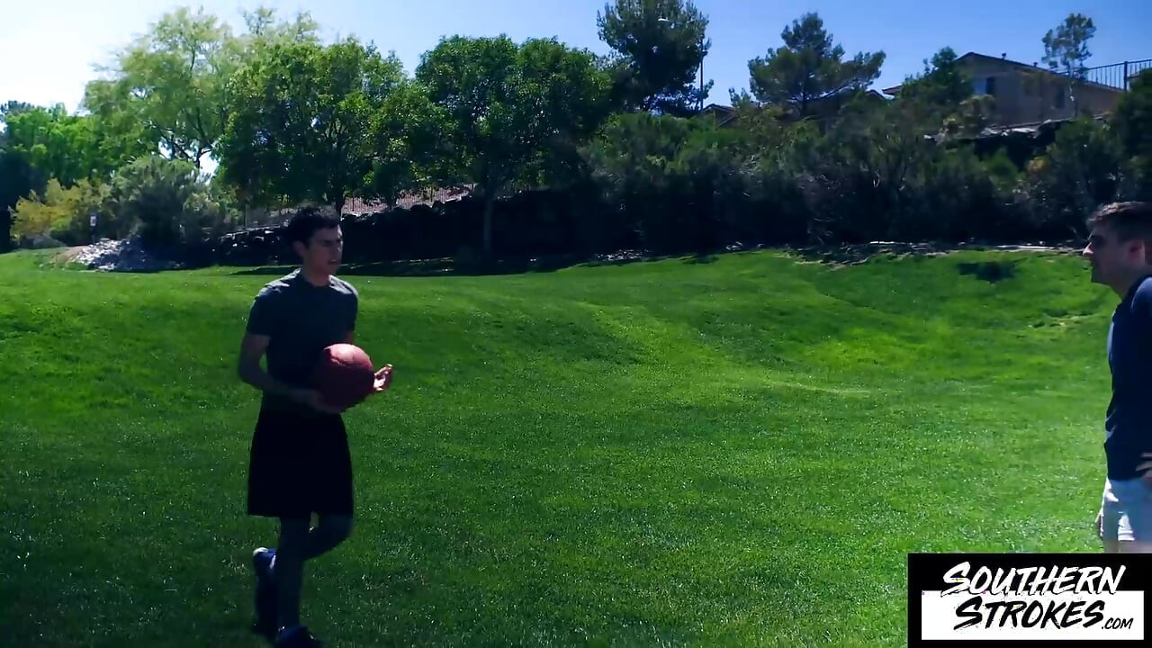 SOUTHERNSTROKES Timber Harvest And Xavier Ryan Loves Bareback Fucking