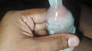 Sex hone ke bad condom Kiya karta hai