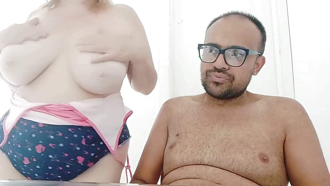 Yahan tak ki lg ko apne guda men dhakel diya.