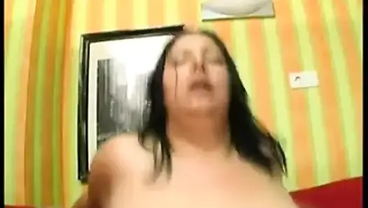 Sexy fat whore having her pussy fucked