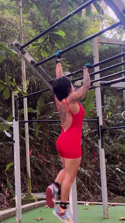 Full-body training with a predominance of pulldowns | Clip 1