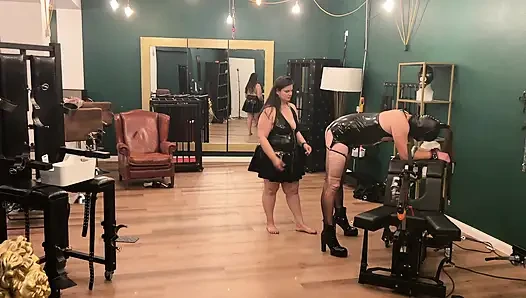 Fetish-Lofts хардкорная анальная сессия с тв-рабыней, часть 1-4