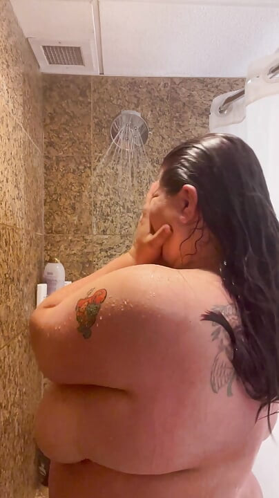 All natural bbw shower