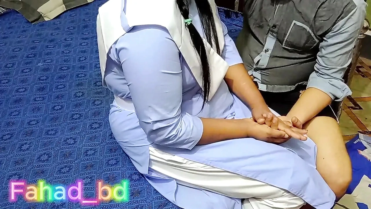 Anh trai kế Ấn Độ dạy tôi làm tình ahhh phần - 1