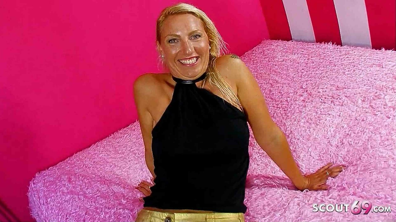 Mama spaniolă matură Michelle Blanch - futai dur de agent
