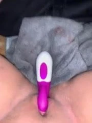 Slut cumming