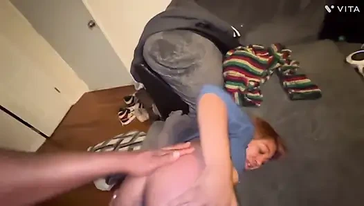 Baddie si cewek super semok ini lagi-lagi ngentot pantatku habis-habisan sampai dicrot di dalam!