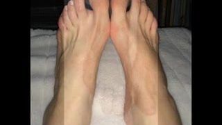 Ralia move seus pés sensuais (tamanho 40)