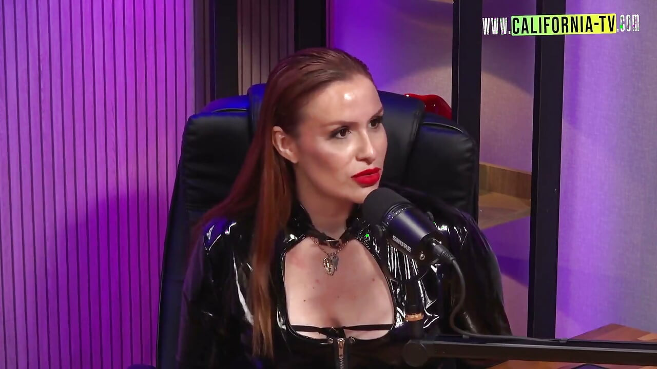 Sexy Zrzka Dominatrix Maisa Pravo a Kultura BDSM