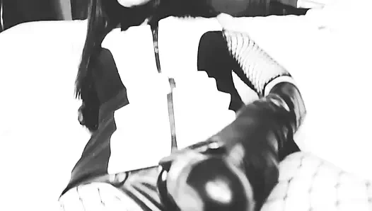 Solo Mistress BDSM strapon BBC latex Milf black white