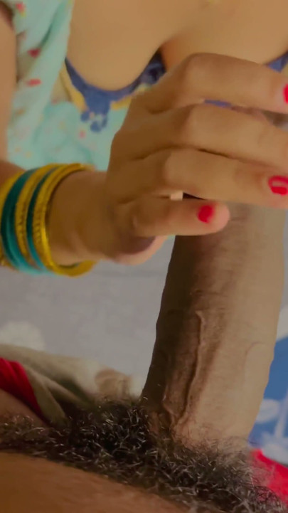 Dost ko saman lene dukan bhejakar dost ke biwi ko choda I fuck my friends desi wife new city shifted fucked frn wife juicy pussy | Clip 2