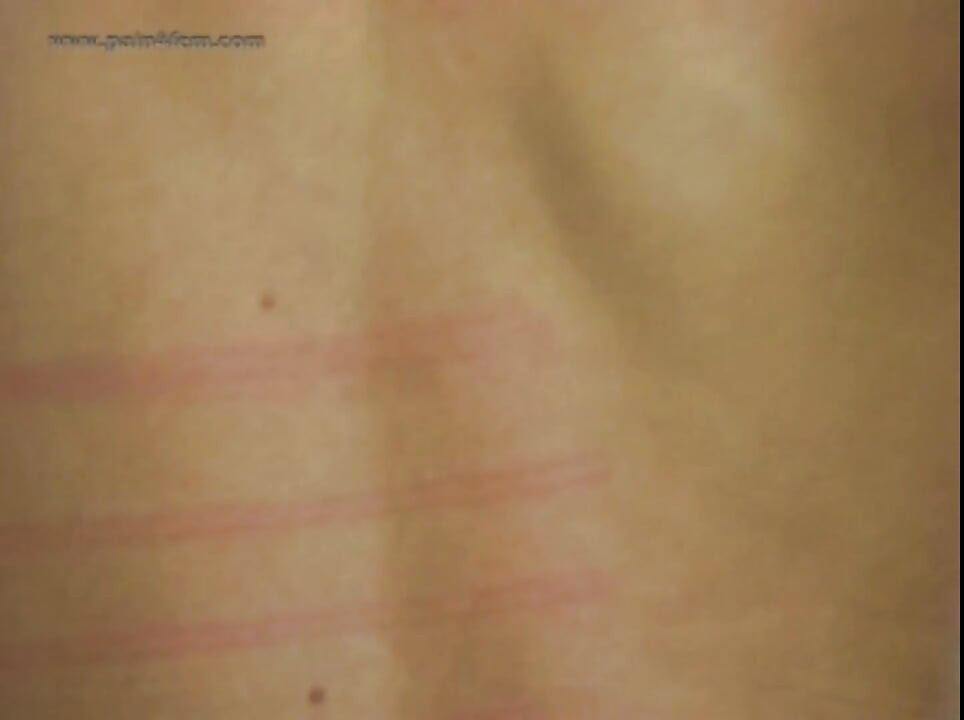 Kelly spanking maskin - bar rygg piska