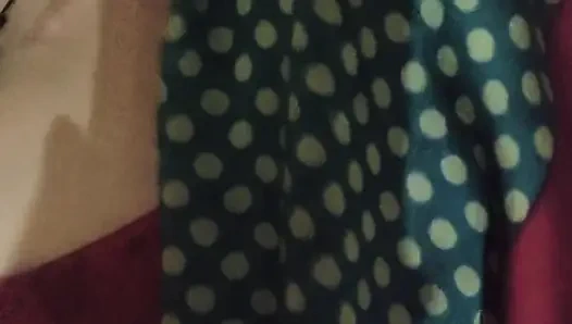 Bhabhi ne apni chuchi ko chata