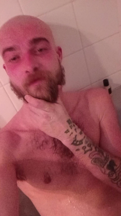 Triton Lovett Relaxing In The Bath!