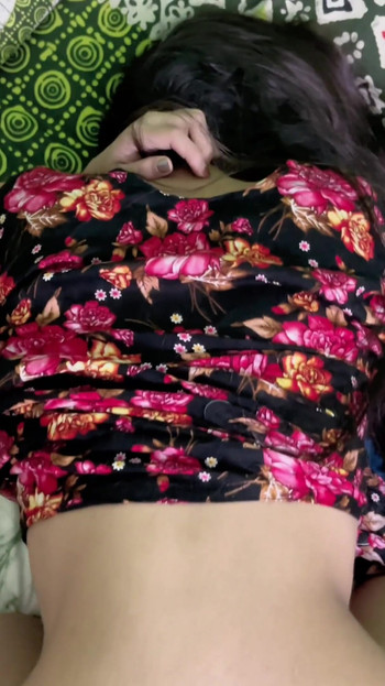 Polubrat je pojebao svoju seksi polusestru i uživaj u vremenu | Isječak 2