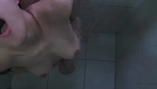 I took a shower with my stepsister and accidentally ejaculated on her butt.