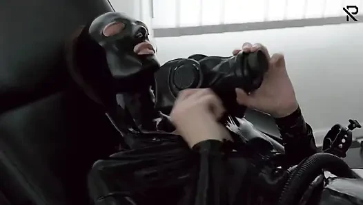Lastik kliniğinde solo gasmask oyunları bölüm bir