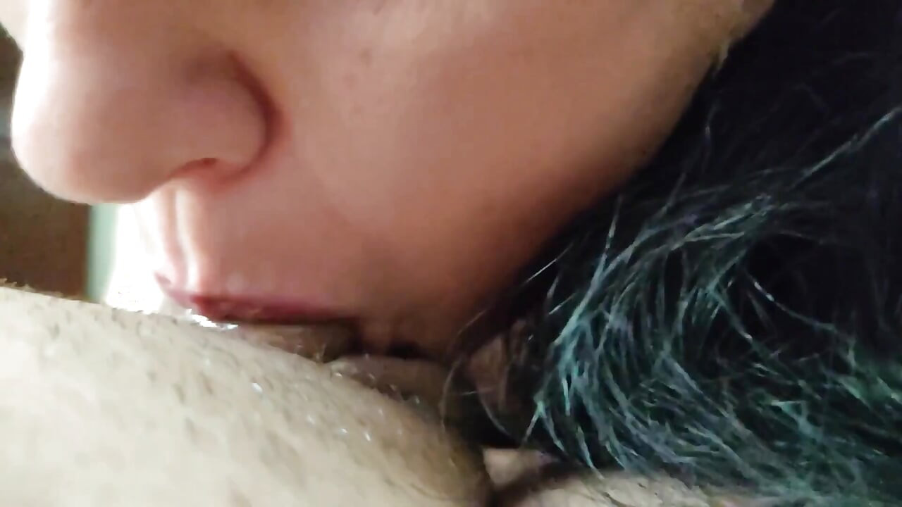 입에 정액 - 자지를 빨고 오지는 오럴을 해주는 미시 주부