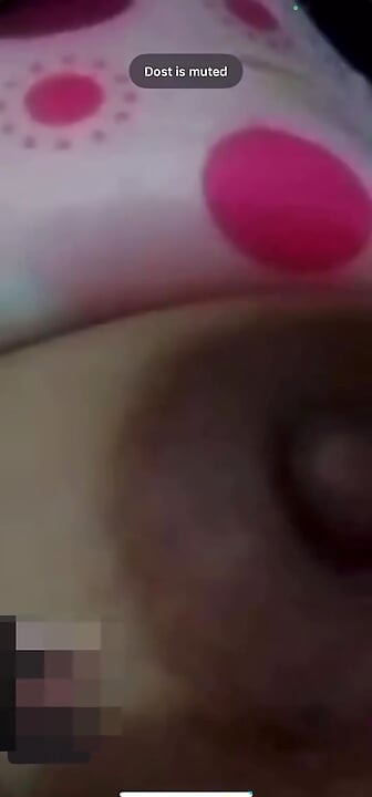 I-am arătat țâțele iubitului meu în apel video