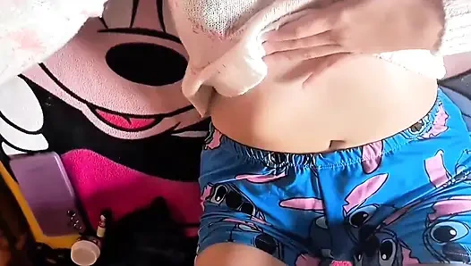 Oh, kolumbianische frau zieht sich aus und berührt ihre vagina!