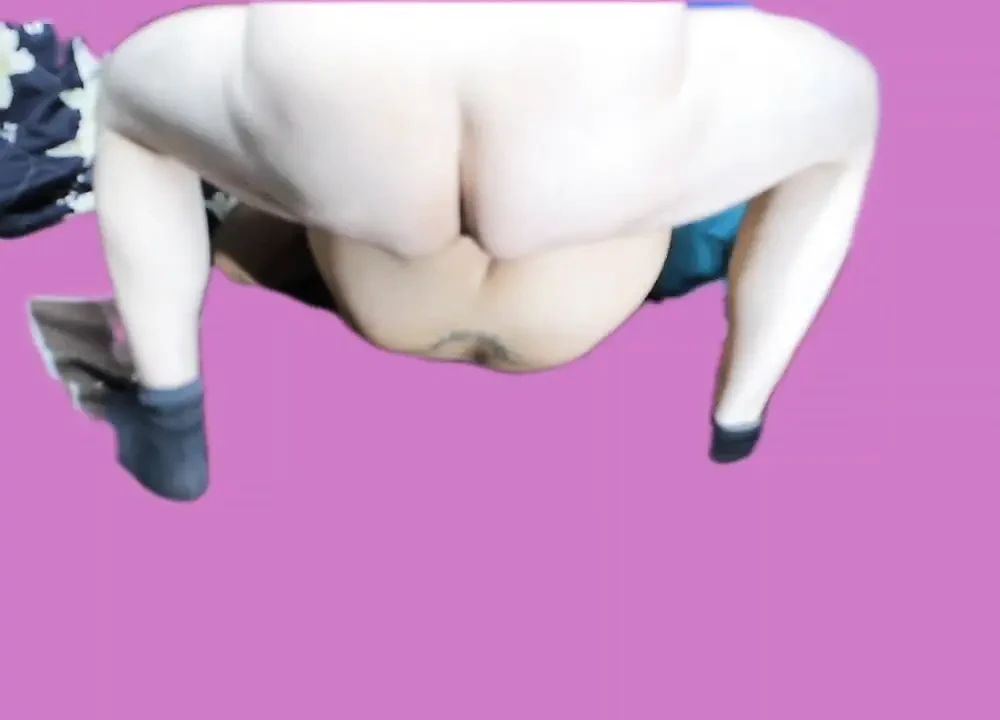 我的继子和我操她，她喜欢我像荡妇一样操她...！
